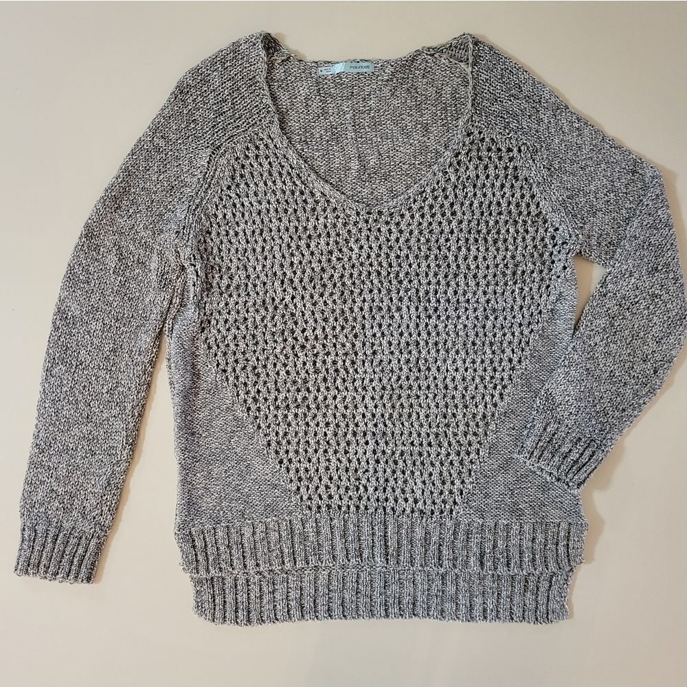 Maurices Women's Deep V-neck Long Sleeve Drop-tail Sweater
